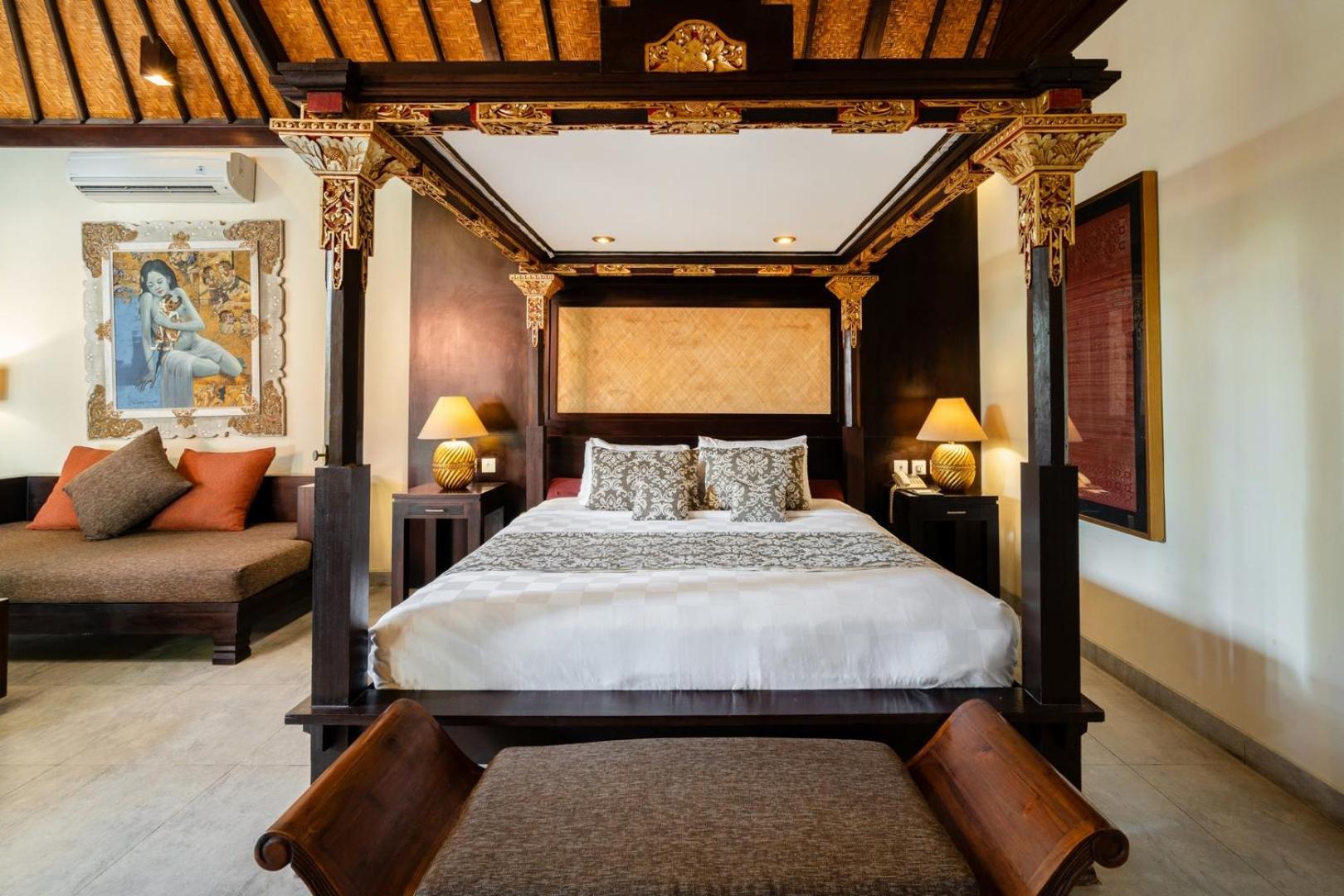 Svarga Bebek Resor 4*
