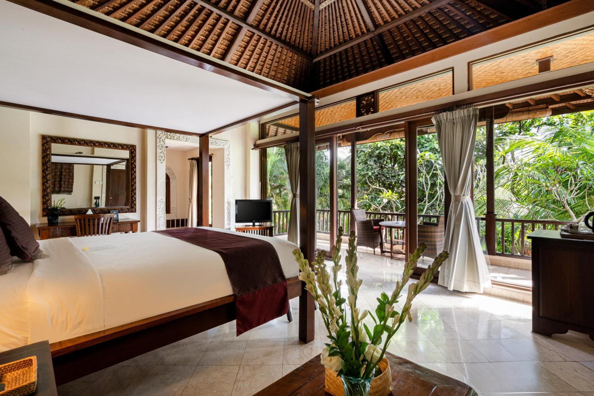 Svarga Bebek Resor 4*